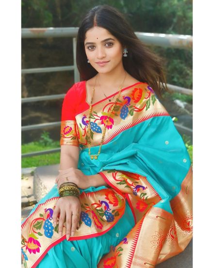 Sharayu Sonawane Paithani Saree Look