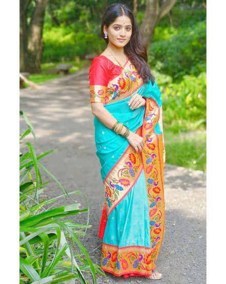 Sharayu Sonawane Paithani Saree Look