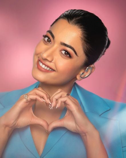 Tollywood superstar Rashmika Mandhana Shares her Shrivalli pictures on social media for Pushpa 2 promotions