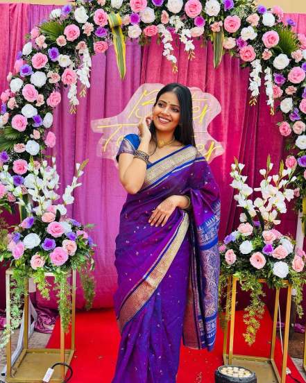 Actor Saniya Choudhari shares her stunning look in saree on social media