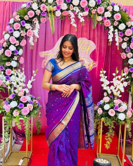 Actor Saniya Choudhari shares her stunning look in saree on social media