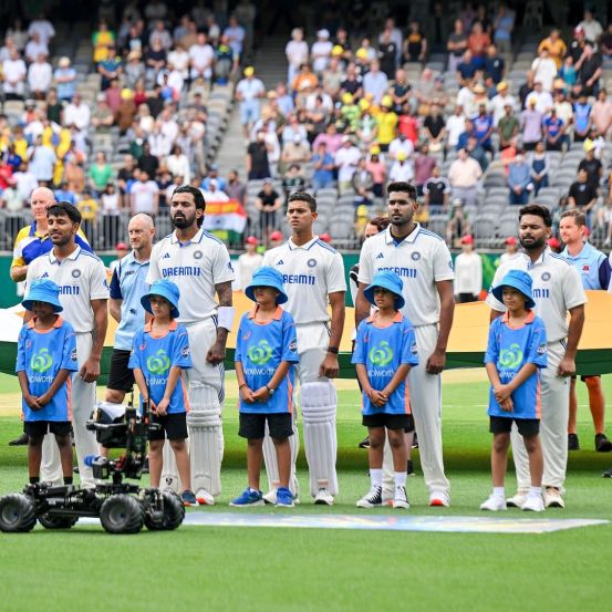 India v/s Australia Test Match Day 2 Australia at a score of 104 for all out