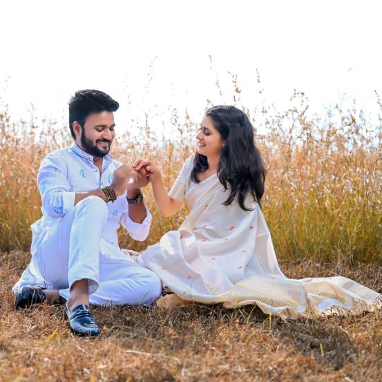 Dev Manus Fame Kiran Gaikwad express his love to Marathi actress Vaishnavi Kalyankar on social media