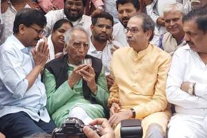 Uddhav Thackeray Meet Baba Adhav