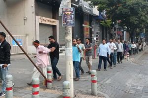 Response to voting in morning session in Chinchwad 17 percent voting till 11 am