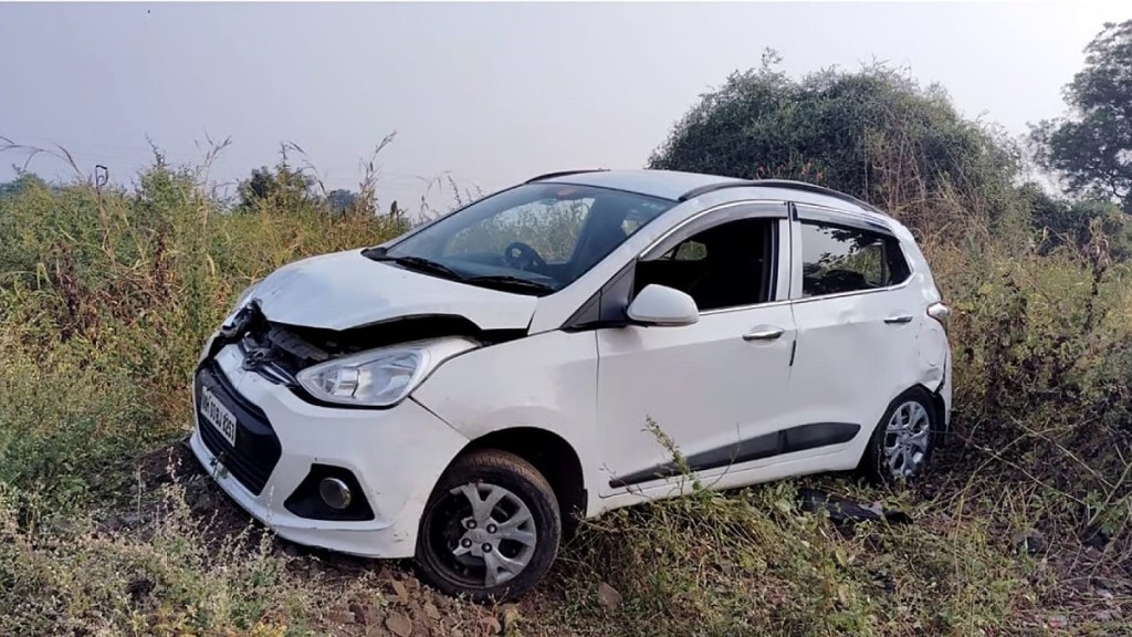 Accident in Jalgaon District, Accident election staff vehicle, Jalgaon District, A