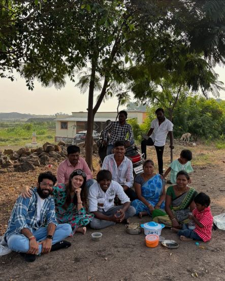 ankita walawalkar meets suraj chavan at his hometown baramati