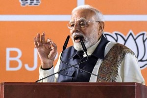 pm modi criticizes congress divisive politics