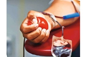 Maharashtra blood shortage loksatta