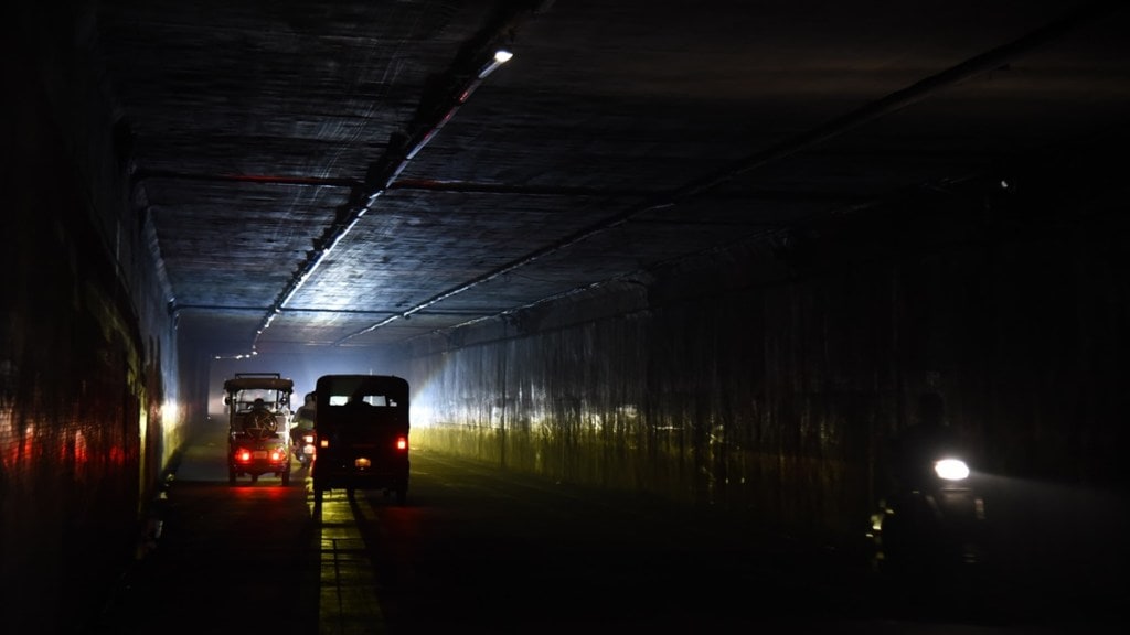 Nagpur mahametro under bridge