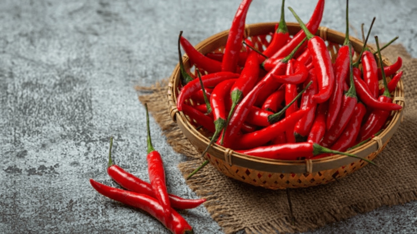 With or without the stem whic is the best way to have chillies for gut health