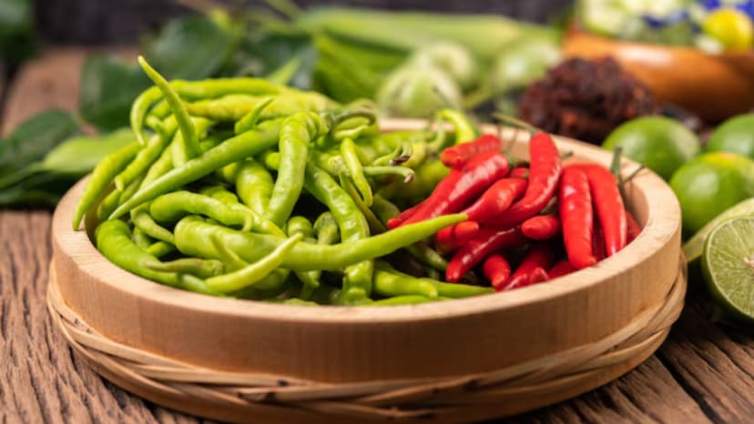 With or without the stem whic is the best way to have chillies for gut health