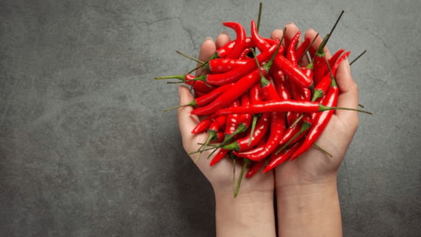 With or without the stem whic is the best way to have chillies for gut health