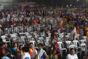 During the speech of Devendra Fadnavis the chairs started emptying nashik news