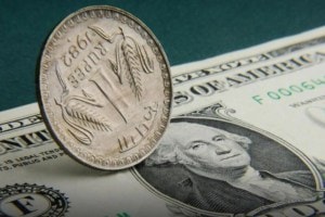 indian rupee falls to all time low against us dollar