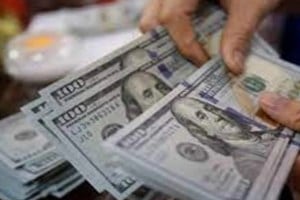 rupee falls 4 paise to close at all time low of 84 43 against us dollar