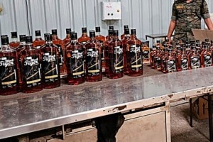 excise department registered 226 cases of illegal liquor traffic in suburbs