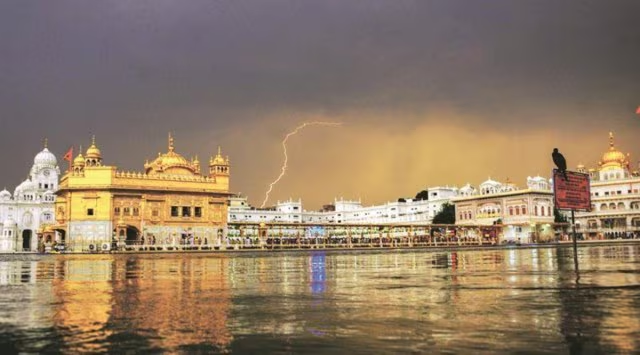 Golden temple photo