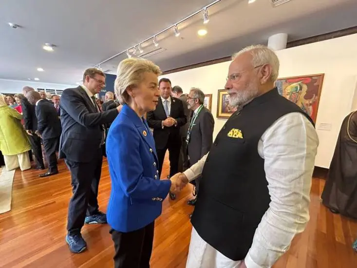 Narendra Modi and Meloni Photos