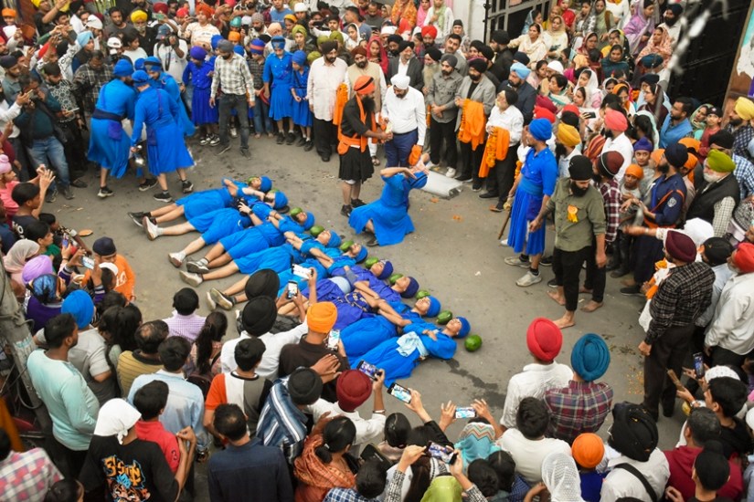 Sikh devotees perform 