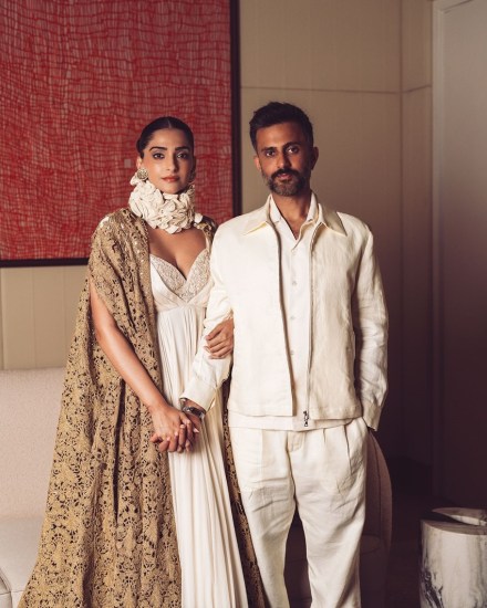 Sonam Kapoor's Diwali Outfit