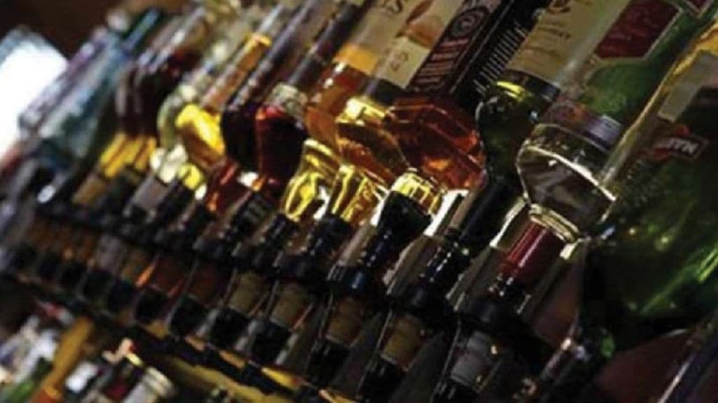 Police raid on village liquor vendors in Dombivli