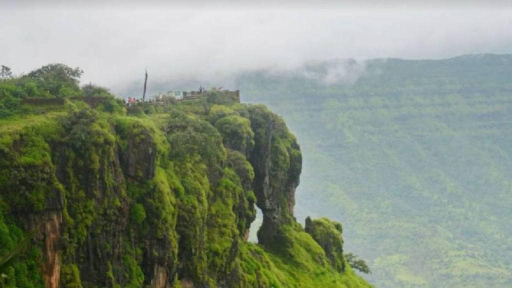 Mahabaleshwar, Tourism, Tourists, hill station