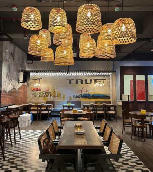 mrunal dusanis and her husband started new restaurant in thane