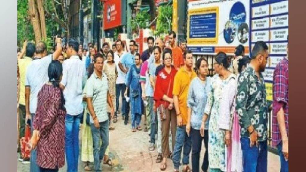 Assembly Election 2024 Vadgaon Sheri Constituency Crowd at Polling Stations Pune print news