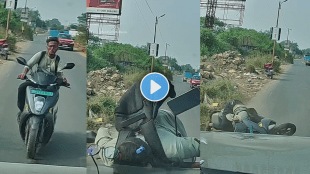 Shocking accident a young man riding a scooter with his phone collided with a car video viral