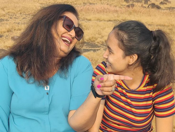 surekha kudachi shares photos with daughter