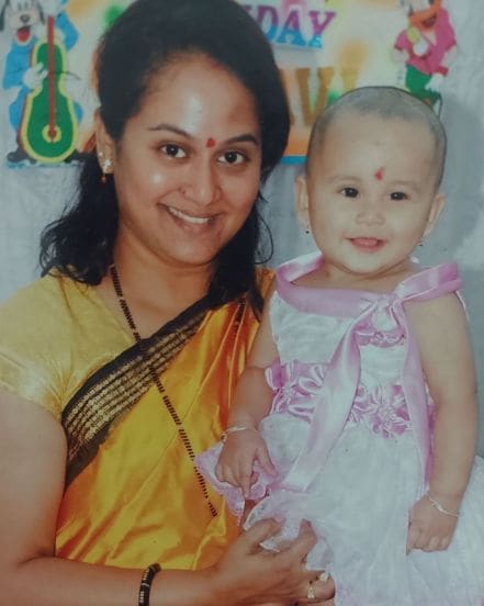 surekha kudachi shares photos with daughter