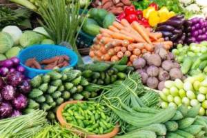 Fruit and vegetable arrivals in wholesale market increased slightly compared to last week