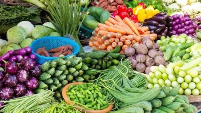 vegetable prices soar due to cold wave in maharashtra