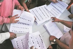 Assembly Election 2024 large voting continues in Khadakwasla Assembly Constituency Pune news