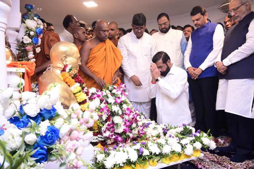 chief minister Devendra fadanvis dcm Eknath shinde and ajit pawar pays tribute to dr Babasaheb Ambedkar on mahaparinirvan diwas at chaityabhoomi