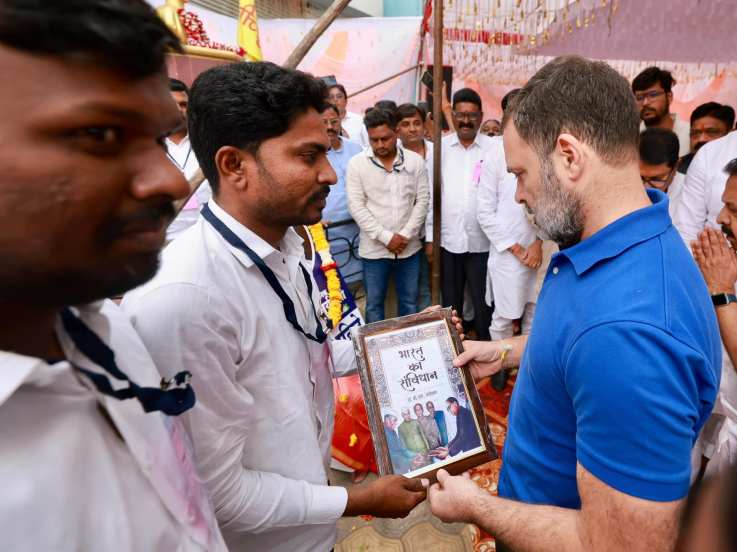 Rahul gandhi somnath suryawanshi parabhani visit photos 