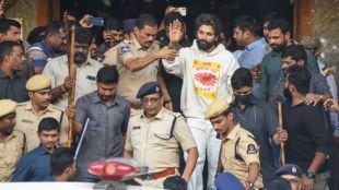 Image of Allu Arjun And Hyderabad police.