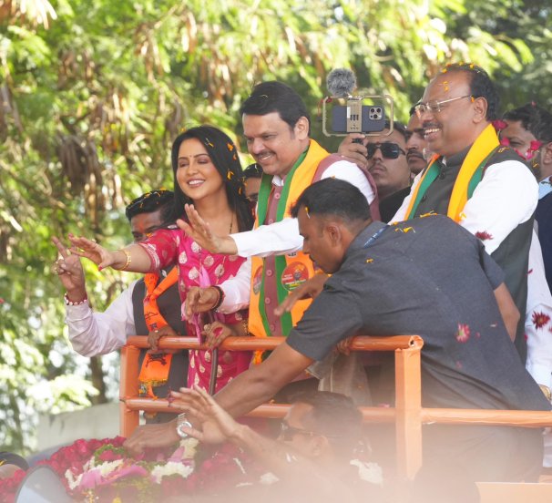 Amruta Fadnavis Mangalsutra Design Nagpur Rally