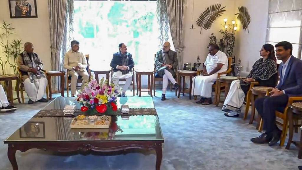 NDA leaders including Amit Shah, Chandrababu Naidu meet at BJP chief's residence