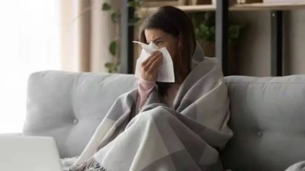 Mumbai citizens suffer from cold and cough due to polluted air