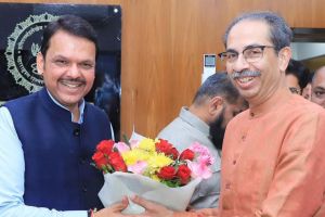 Why did Uddhav Thackeray choose Nagpur to meet Devendra Fadnavis