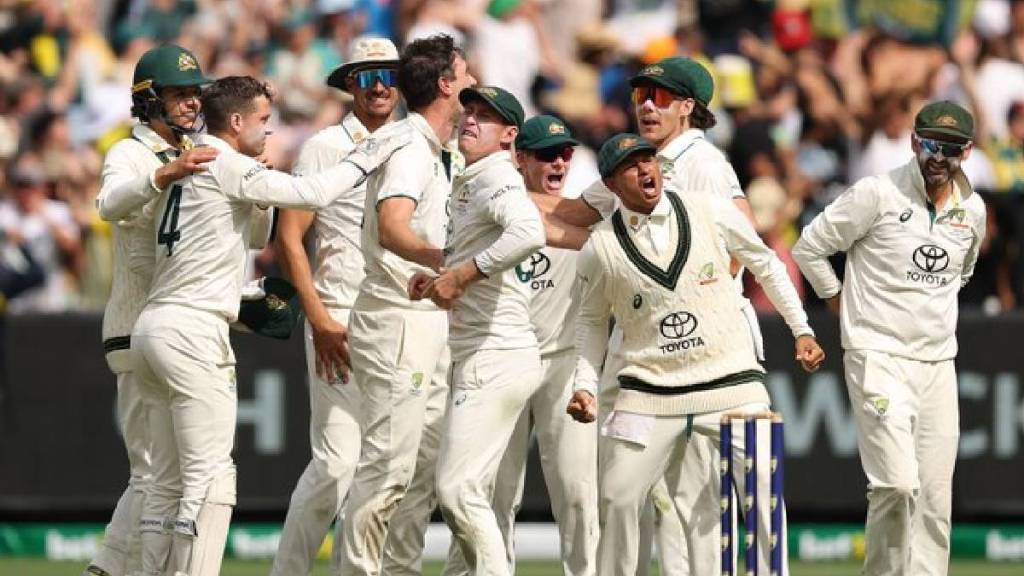 Australia Beat India by 184 Runs in Melbourne Test India Batting Order Collapsed AUS Take Lead in Series