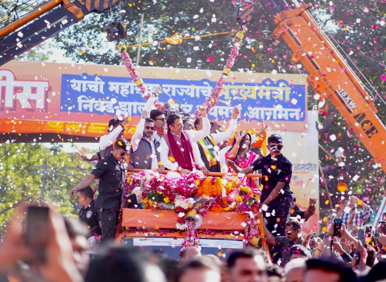 Maharashtra Cabinet Four Women Minister