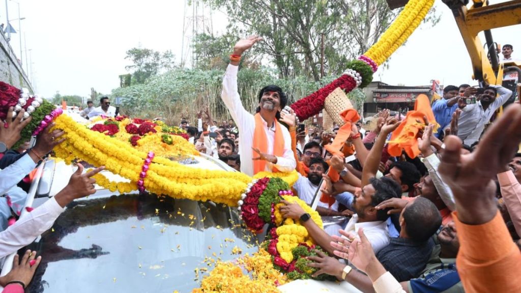 Maratha warrior Manoj Jarange Patil announces next hunger strike at Azad Maidan