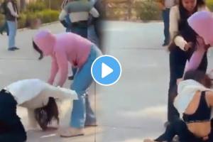 Shocking video delhi two girls fight in college video viral on social media