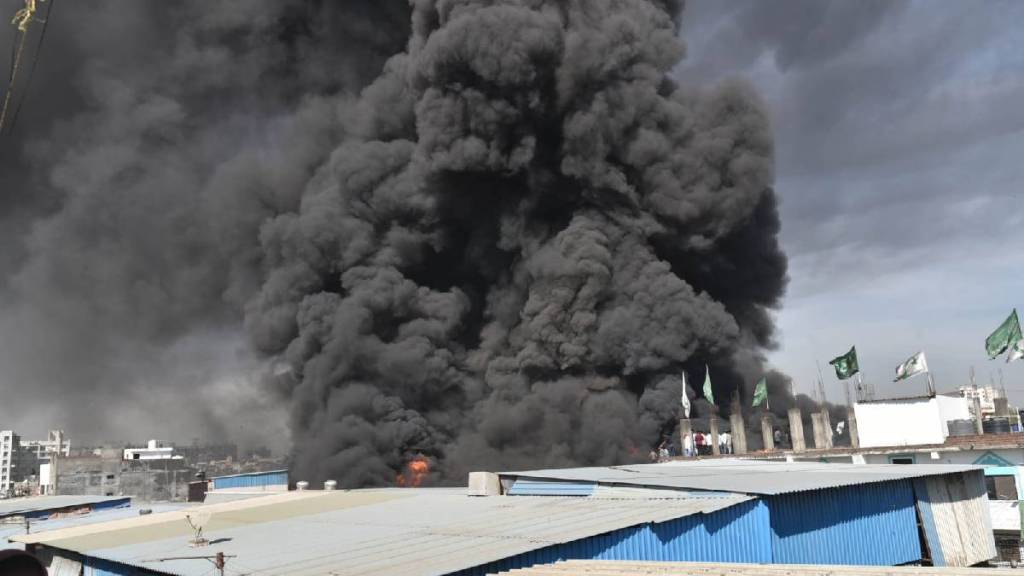 fire broke out at scrap warehouse at Kudalwadi in Chikhli on Monday morning