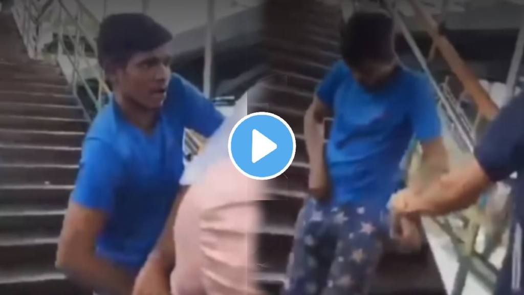 Shocking video of dadar station thief stealing at dadar railway station video viral on social media