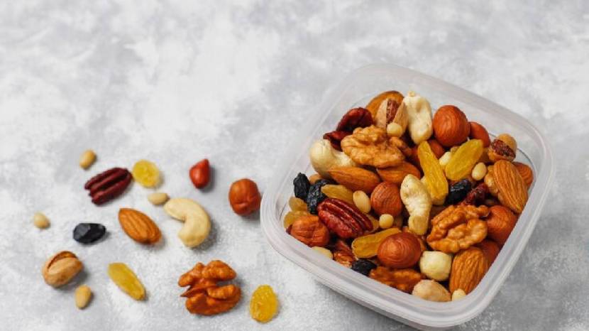 Eating dried fruits in water 