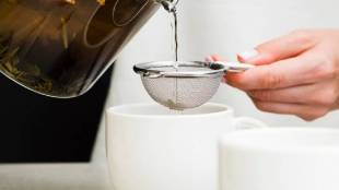 how to clean tea strainer